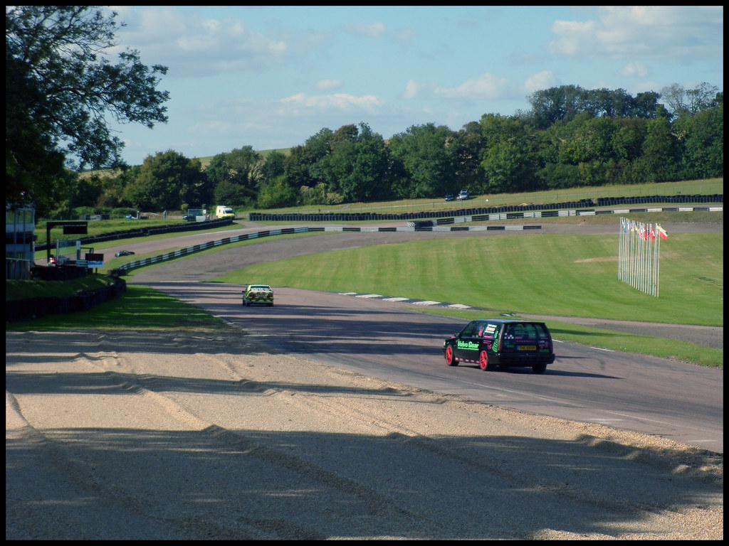 Lydden Hill Track Day 29th September Photographs - Page 2 8044637775_b509a637dd_b