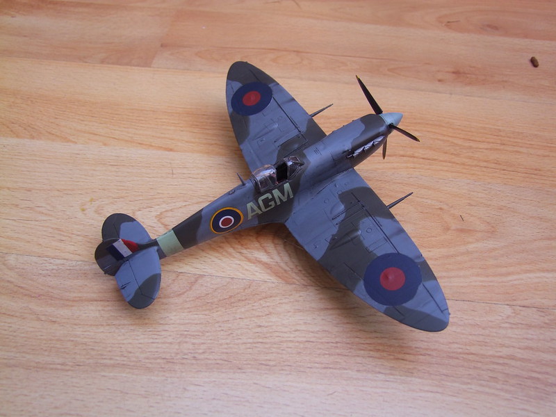 1/48 Tamiya Spitfire Vb 8401673657_1575a666ac_c