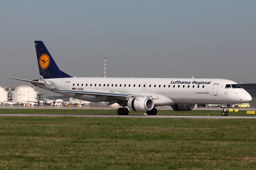 STR/EDDS Flughafen Stuttgart 8682797051_a8f3cf9341_b