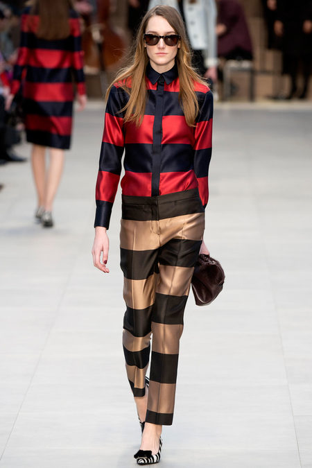 للمرأة الأنيقة مجموعة باربري لخريف Burberry Prorsum Fall 2013 Burberry-prorsum-fall-2013-32