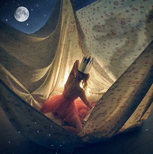 MOON NIGHT - Página 29 Crown-dragon-fairytale-girl-moon-today-was-a-fairytale.-Favim.com-45671