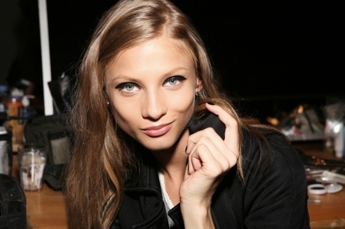 Annette Aeryn Asaph Anna-selezneva-backstage-black-blond-eyeliner-fashion-Favim.com-64211