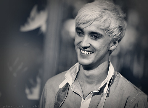 Retrouvaille :O [PV Joan (: ] Actor-black-and-white-draco-malfoy-tom-felton-Favim.com-116931