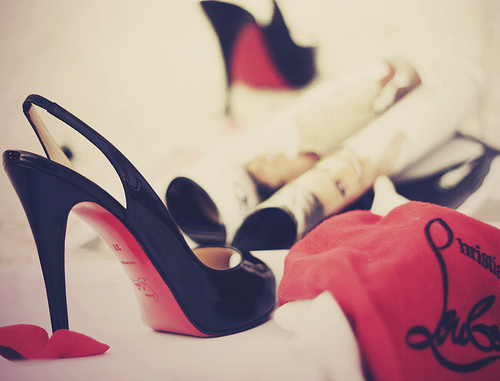 احدث احذيه للنساء 2012 Christian-louboutin-heels-louboutin-shoes-Favim.com-127241