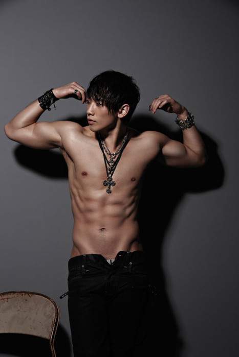  Bi Rain/ Jeong Ji Hoon (Чонг Джи Хун)  Actor-bi-rain-hot-korean-singer-Favim.com-136404