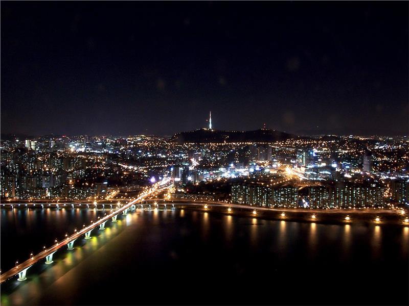 Những thông tin cần biết khi du lịch Hàn Quốc Seoul-city-at-night-440