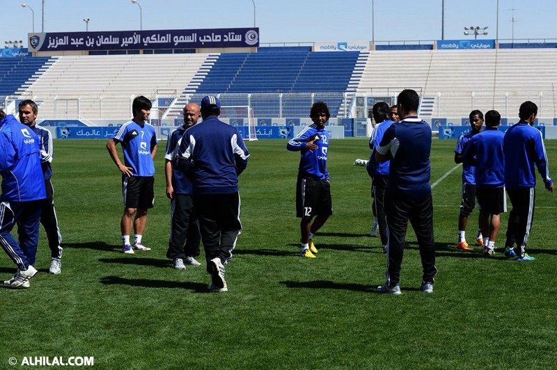 الأمير عبدالرحمن بن مساعد والأمير فهد بن محمد والامير نواف بن سعد يصلون إلى الإمارات . صور 02427455259655871045