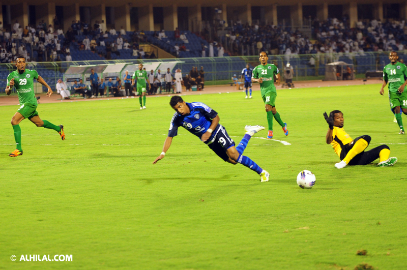 صور سالم الدوسري في مباراه الهلال والشباب الإماراتي 05096960688780667127