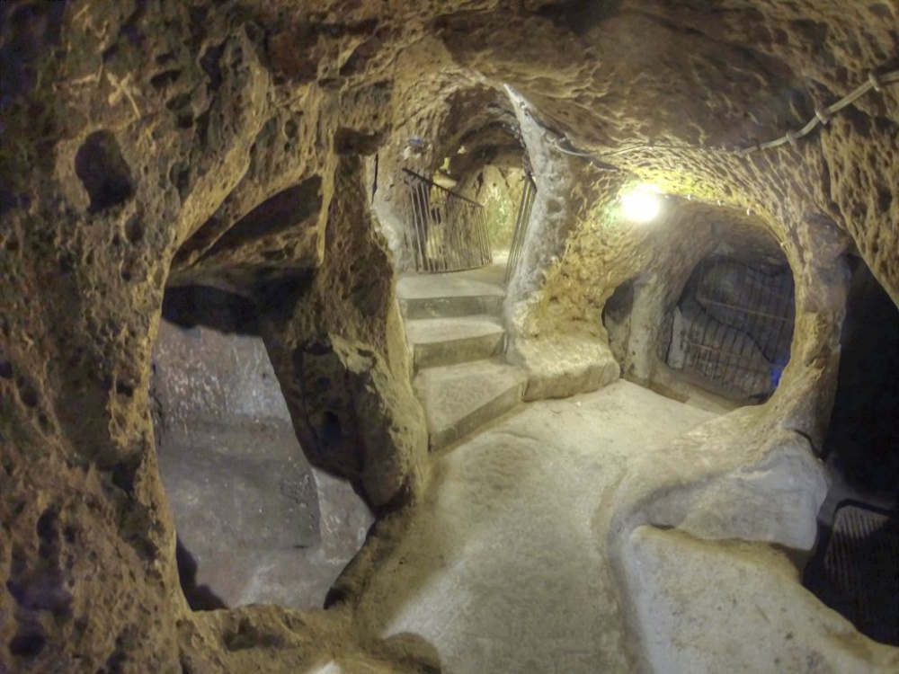 This guy stumbled upon an ancient underground city while repairing his house 206455-1000-1456906142-6