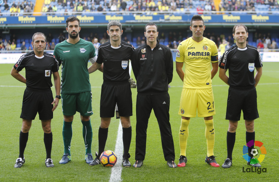 ¿Cuánto mide el árbitro Undiano Mallenco? - Altura W_900x700_27120608villa-alaves04