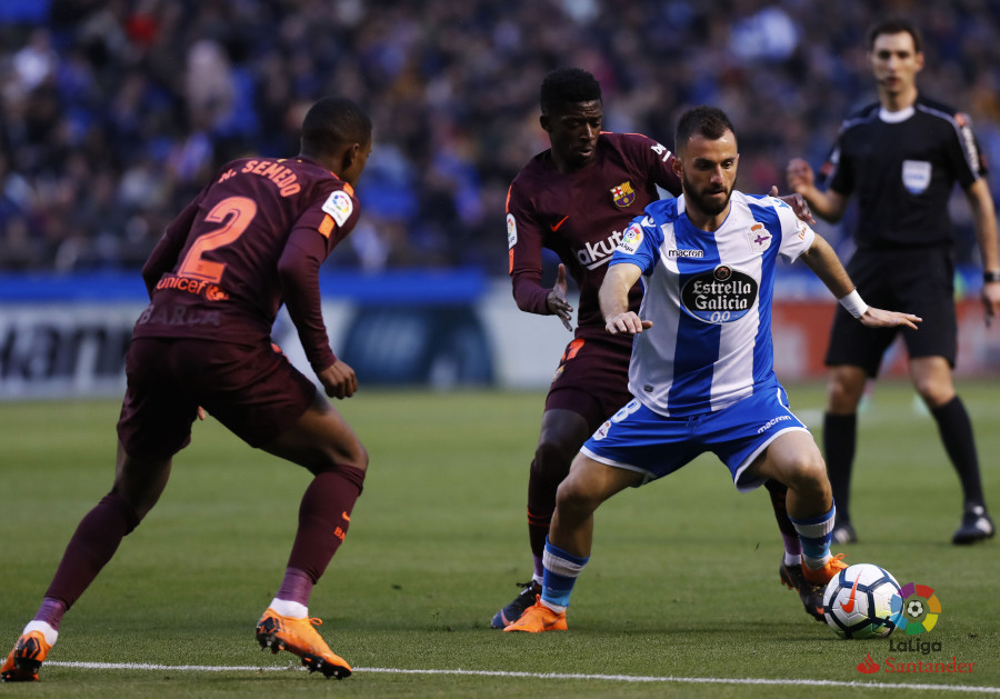 صور مباراة : ديبورتيفو لاكورنيا - برشلونة 2-4 ( 29-04-2018 )  W_900x700_29210409_pma3007