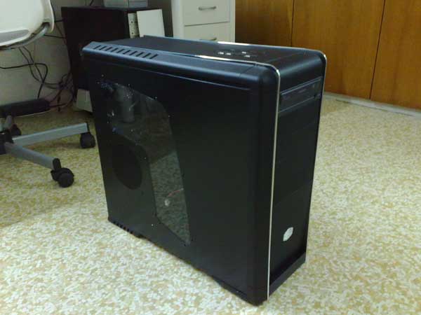 Desktop PC > Perbincangan mengenai Casing Komputer Side_view