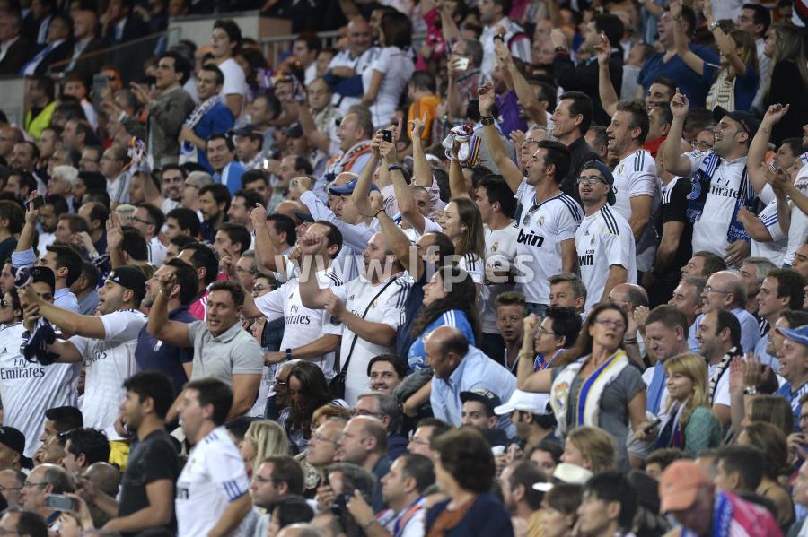 صور : مباراة ريال مدريد - برشلونة 3-1 ( 25-10-2014 )  W_900x700_25195750rapariciorm40