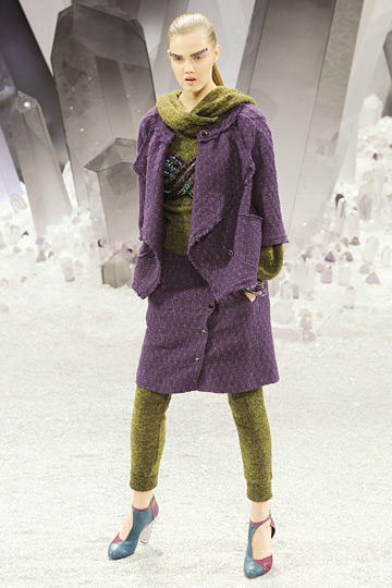 Chanel أزياء 2012