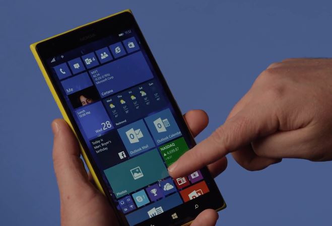 Windows 10 Technical Preview smartphone