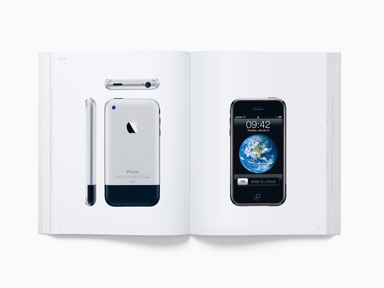 livro da Apple com o iPhone original