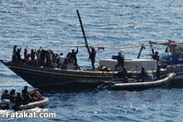بحارة السفينة المصرية الغارقة في طريقهم الى السواحل الباكستانية   13086943611498