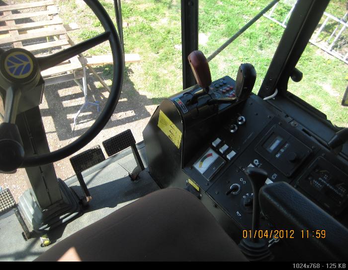 New Holland Tf 44 E27E54A7-1AB3-874E-85C8-E92A653A279F_thumb