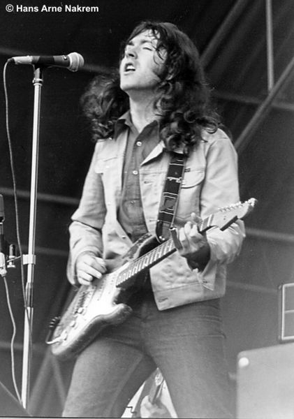 Ranking borrachos Rory_gallagher_bw1