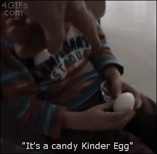EL MEJOR GIF ANIMADO V 4.0 - Página 3 Candy-Kinder-Egg-prank