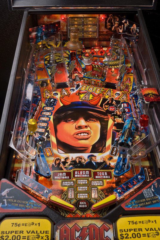 [Pinball] AC/DC Pinacdc02