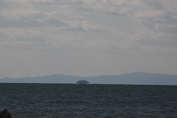 Ovni photographié près de l'Île Carparnak en Turquie 290420131630562508364_4