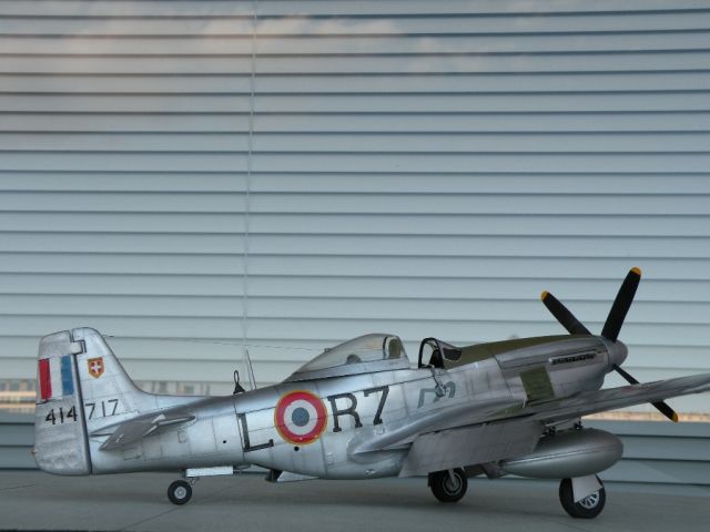 P51D  II/33 SAVOIE    hasegawa 1/32 26.51