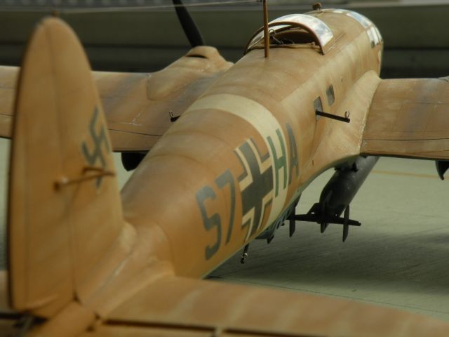 HE 111 H6  StG3   DERNA  LIBYE 1941 boite Revell 13.145