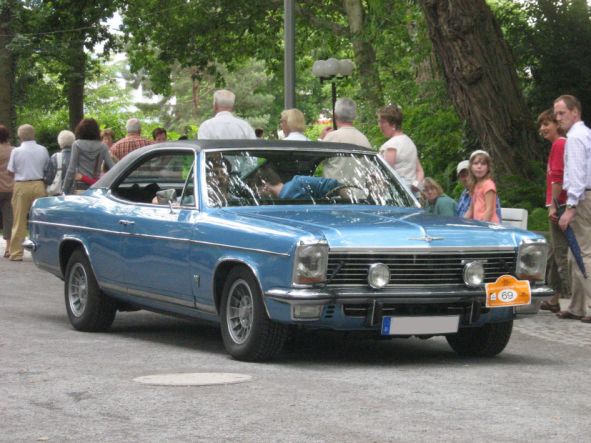 Mad customs opel