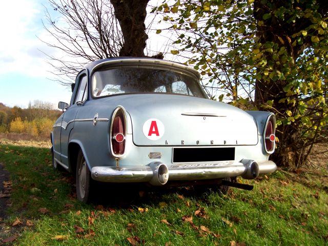 Simca Aronde P60 "Blue Bird". 15.393