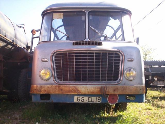 Utilitaires et poids-lourds  non Citroën ... - Page 11 17.377