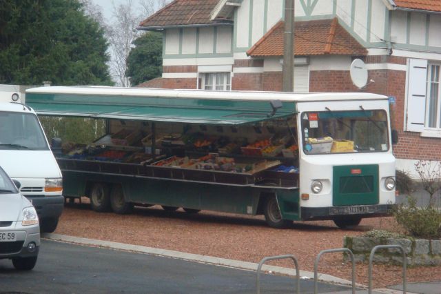 Utilitaires et poids-lourds  non Citroën ... - Page 13 23.389