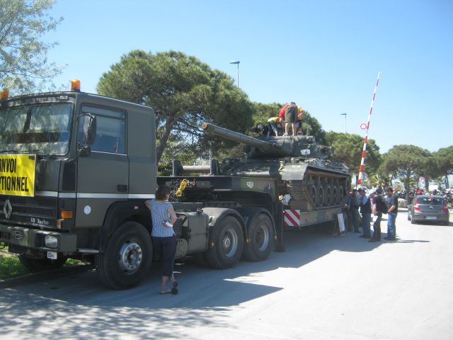   30 avril - 1er mai, camp et défilé Pléneuf-Val-André (22)  18.151