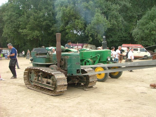 FETE DES MOISSONS 24 ET 25 SEPTEMBRE 2011 A FUVEAU  [b]13[/b 25.47