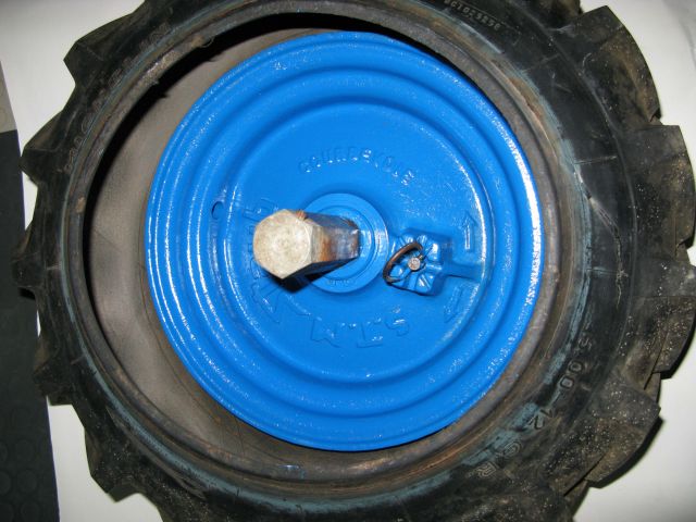 2000 - Réparation pneu du staub 2000 (Reussi) 19.115