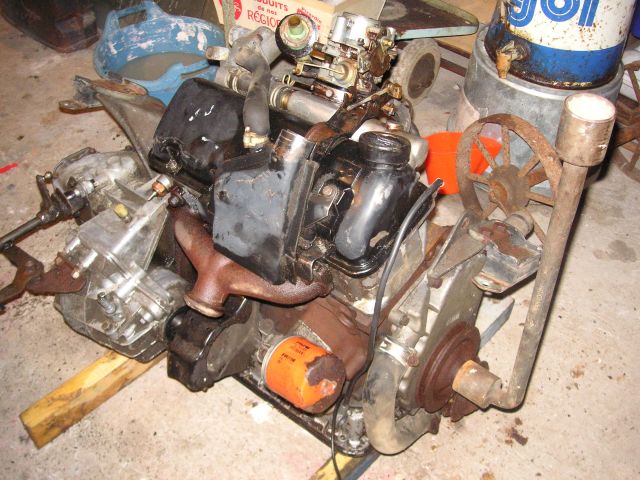 MOTEUR SIMCA 1100 EN ETAT NON BLOQUE 05.10