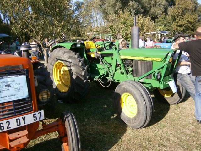 exposition de vieux tracteurs 19.112