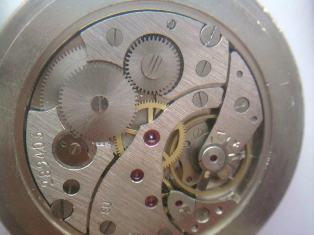 Molnija, la Rolex russe - Page 2 22.34