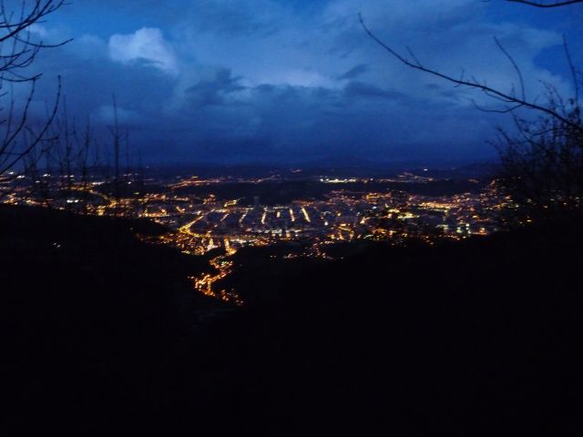 Buenas tardes Bilbao-de-noche-640x640x80