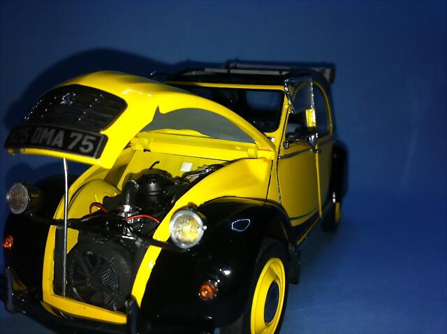 2cv charleston revell 1/24 2B5559BA3A2654CE6CF02454CE6A0C