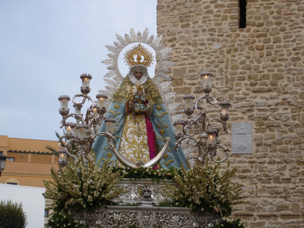 Nueva galera de fotos de la Virgen del Rocio 2087dd47356f8612eb0c87b4b425ebf1o