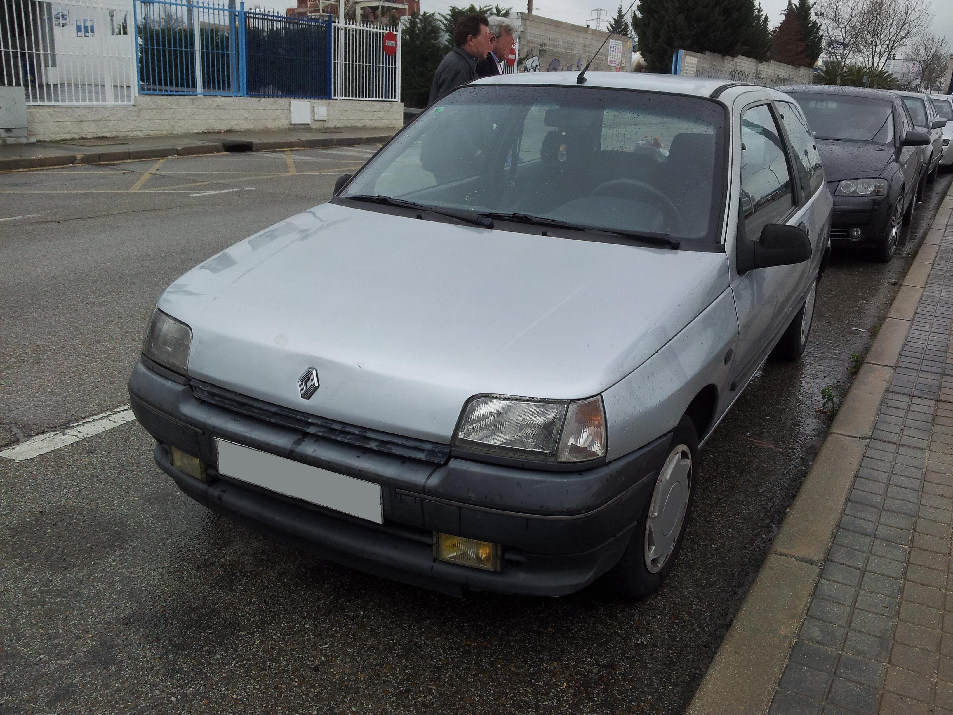 Renault clio 1.4 en Madrid 450€ (negociables) 2ccd10c644ca116f24828cab7314907do