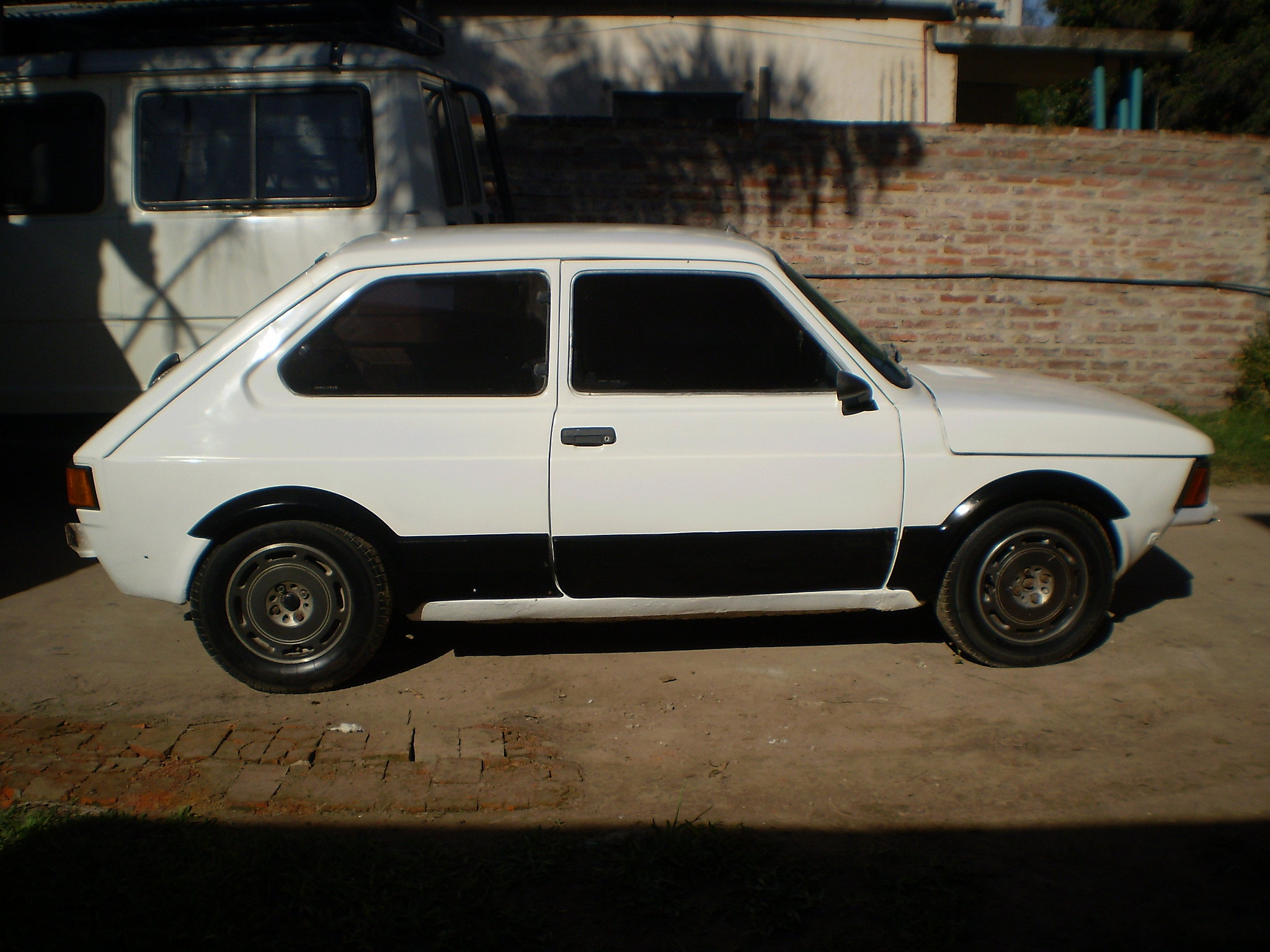 Fiat 147, terminado (?) 2e99c80e274ddbab5b0324c38f840893o