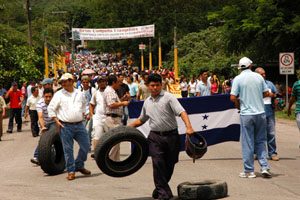 hoy es Golpe militar como lo dijo Dalton al princio.... 30d71000377e1ccb98bcfdcb4b9a8c0bo