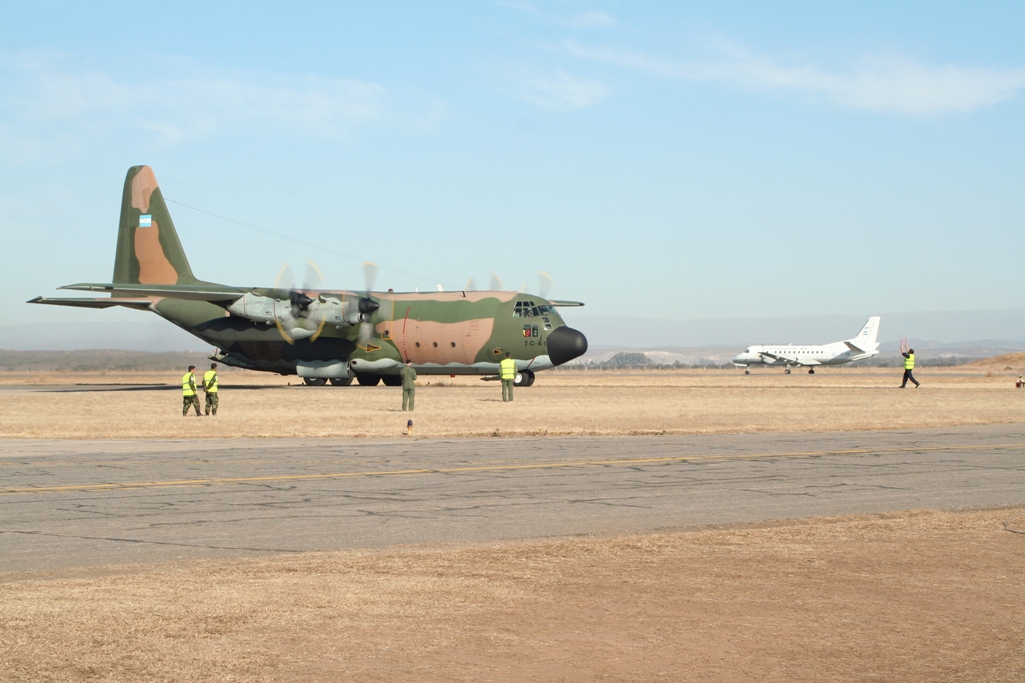 10 de Agosto de 2012- Imágenes EAM "Centenario de Nuestra Aviación" - Página 3 4c68f7e086b588cda6ac3eca103fa8fco