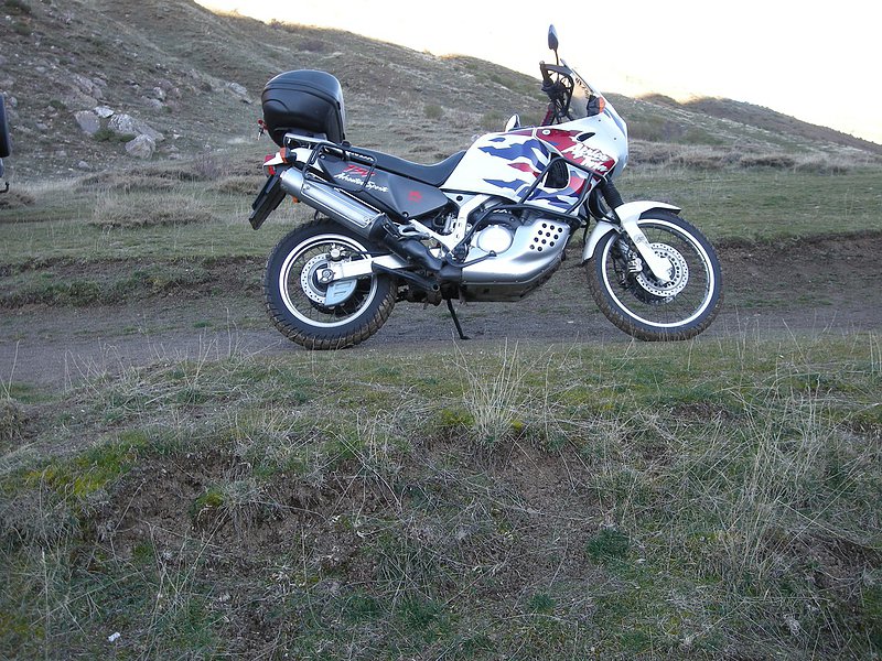 Vendo Africa Twin 5b8555b6134d390bc79592db1326b02bo