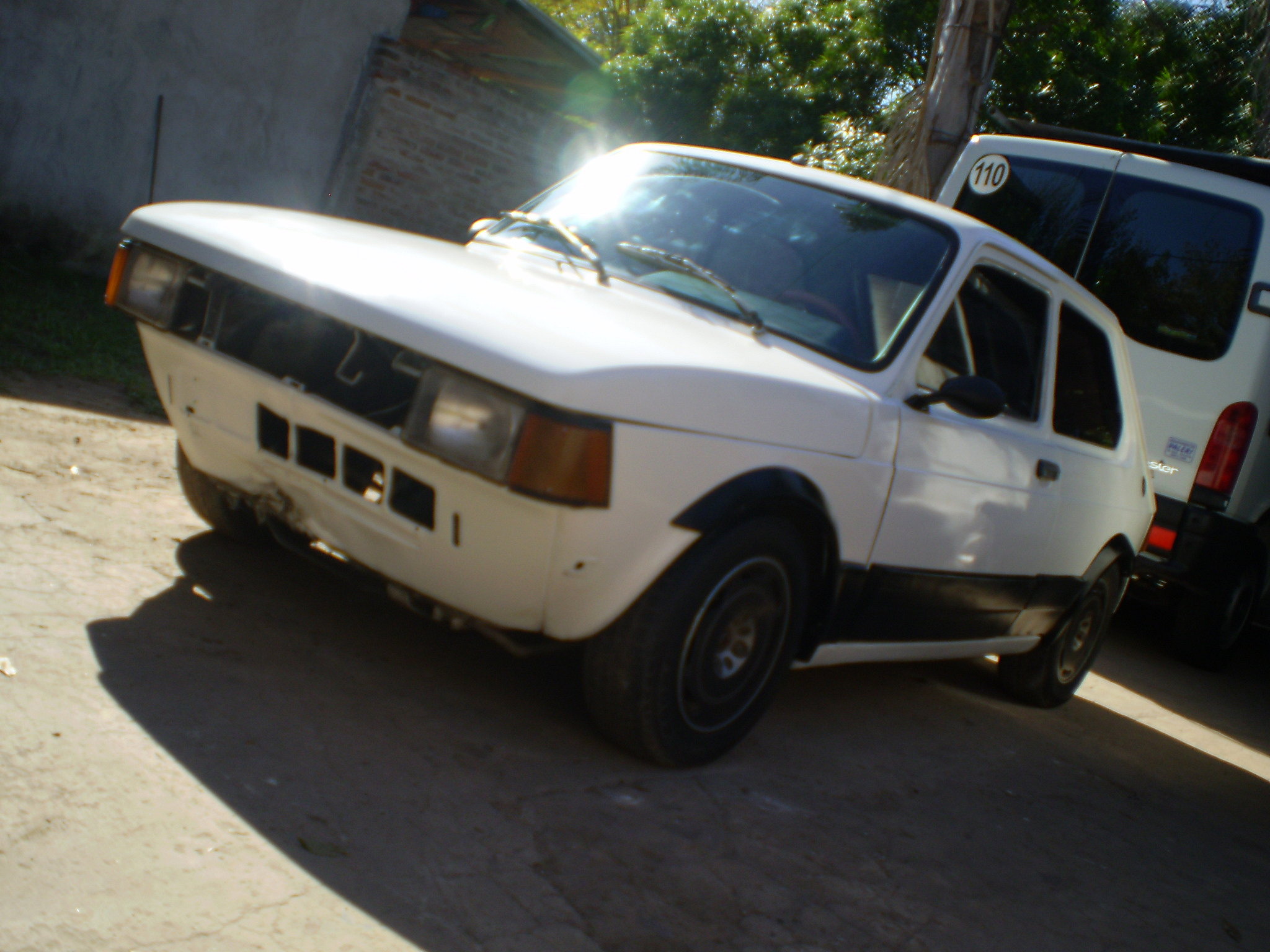 Fiat 147, terminado (?) 5dca4183e6091a0e0717a053eda76084o