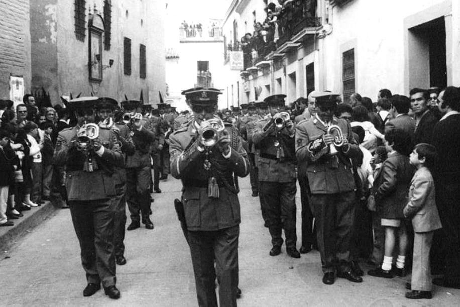 Antigua Banda de la Policía Armada 7180bd2c0d989127e494b592b18ed489o