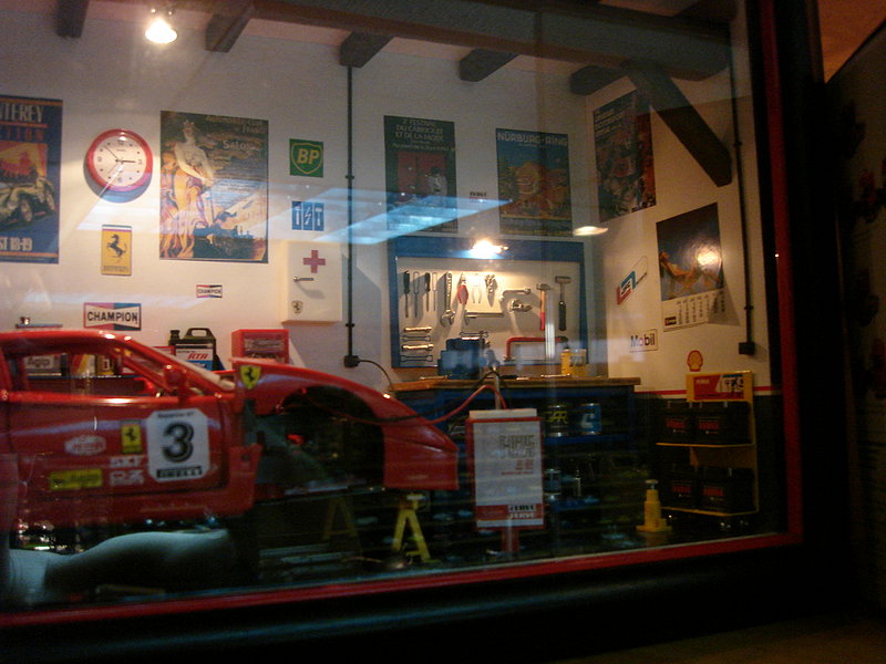 Taller Ferrari F40 LM 76cce2411700180e2d41525a8abdb6d9o