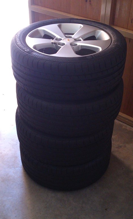 Vendo Llantas 17" + neumaticos Cruze 7fb0be081a11e7d1e18efa17f1cca9e7o